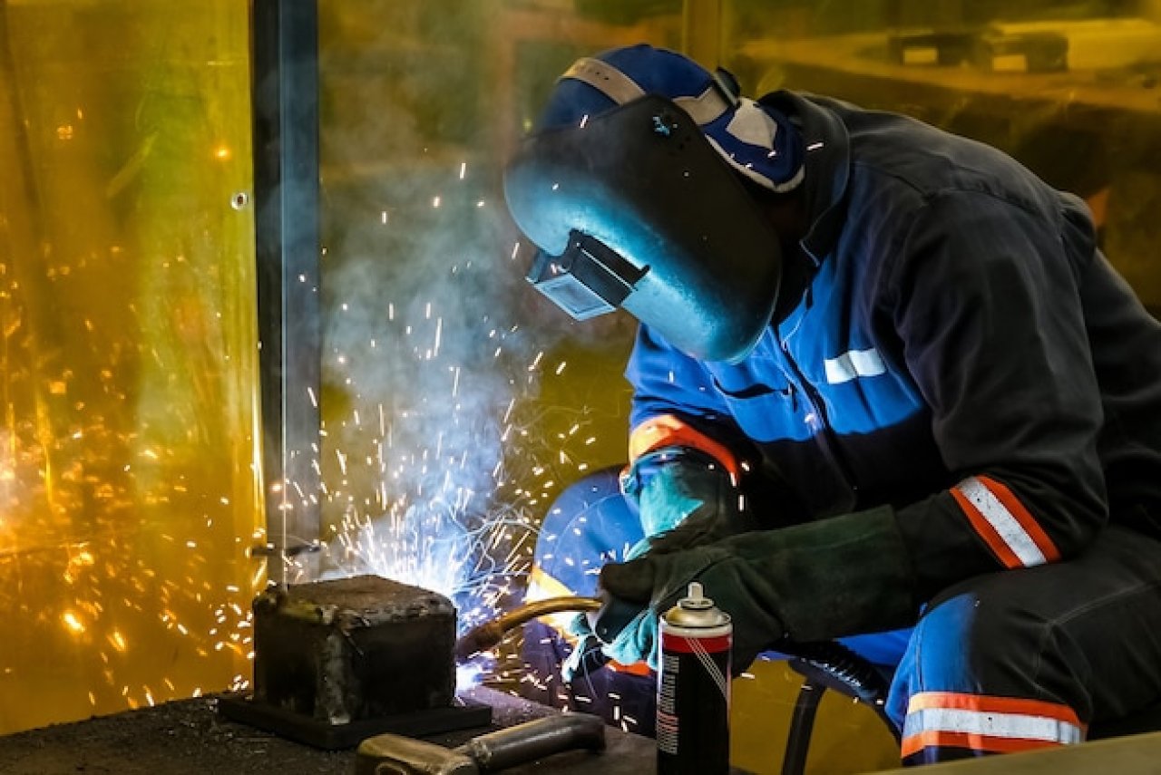 Mengenal Cara Kerja ISO 45001: Mengoptimalkan Keselamatan dan Kesehatan Kerja di Perusahaan Anda